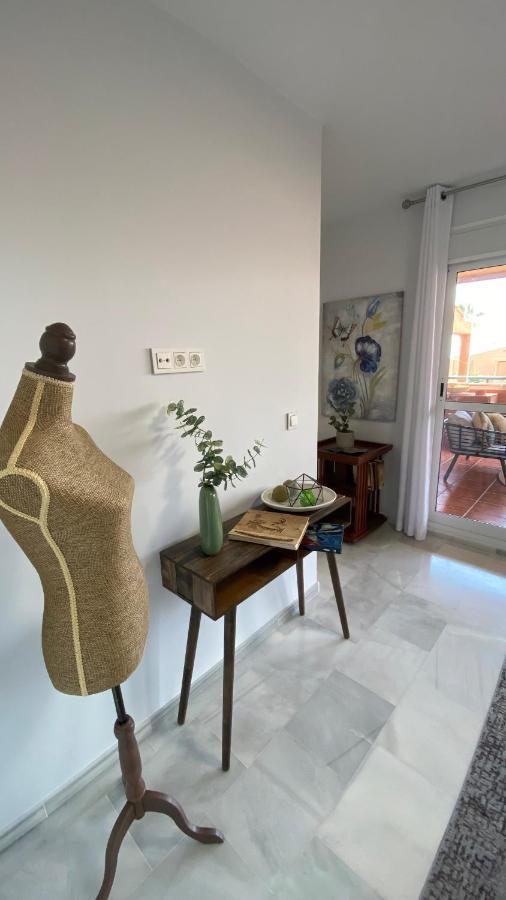 Ikram Front Beach Bermuda Beach Appartement Estepona